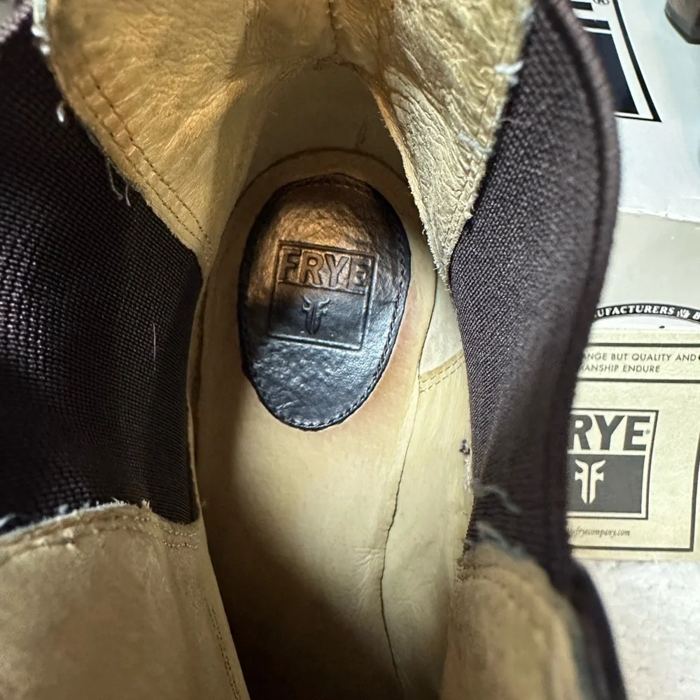 Frye Stella Chelsea Short Dark Brown Leather Boots Size 8